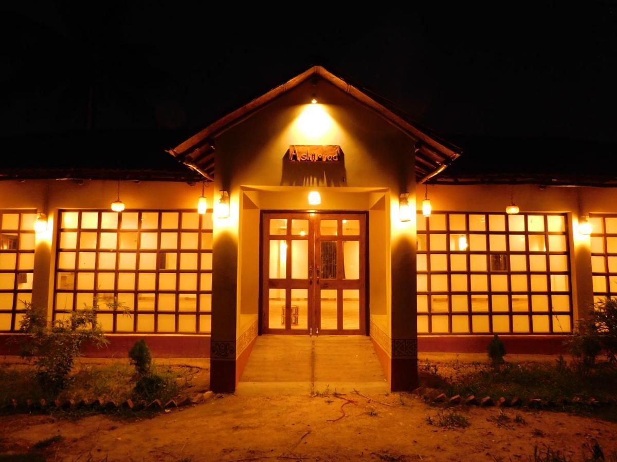 Gram Bangla Retreat Hotel Колката Екстериор снимка