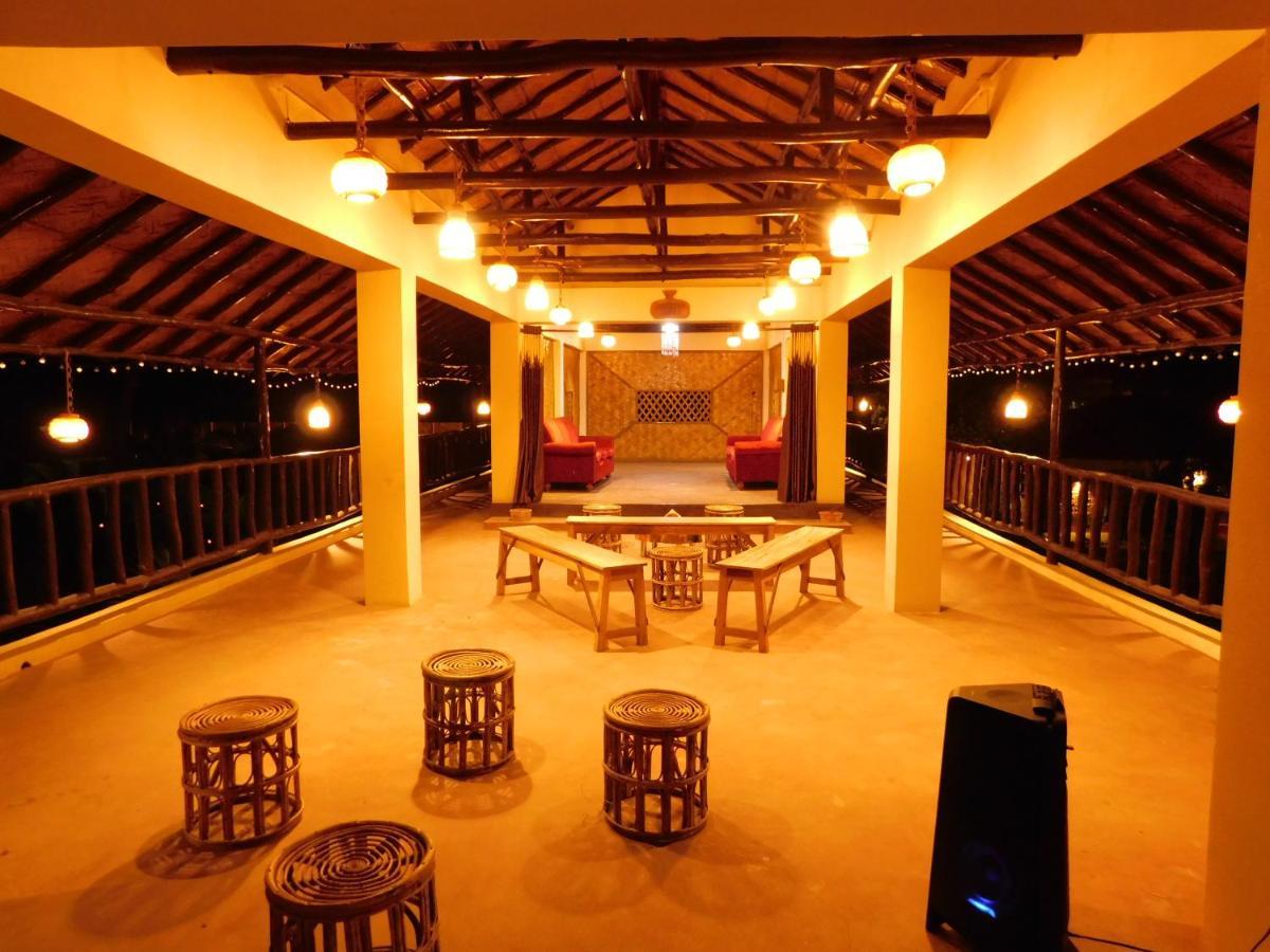Gram Bangla Retreat Hotel Колката Екстериор снимка