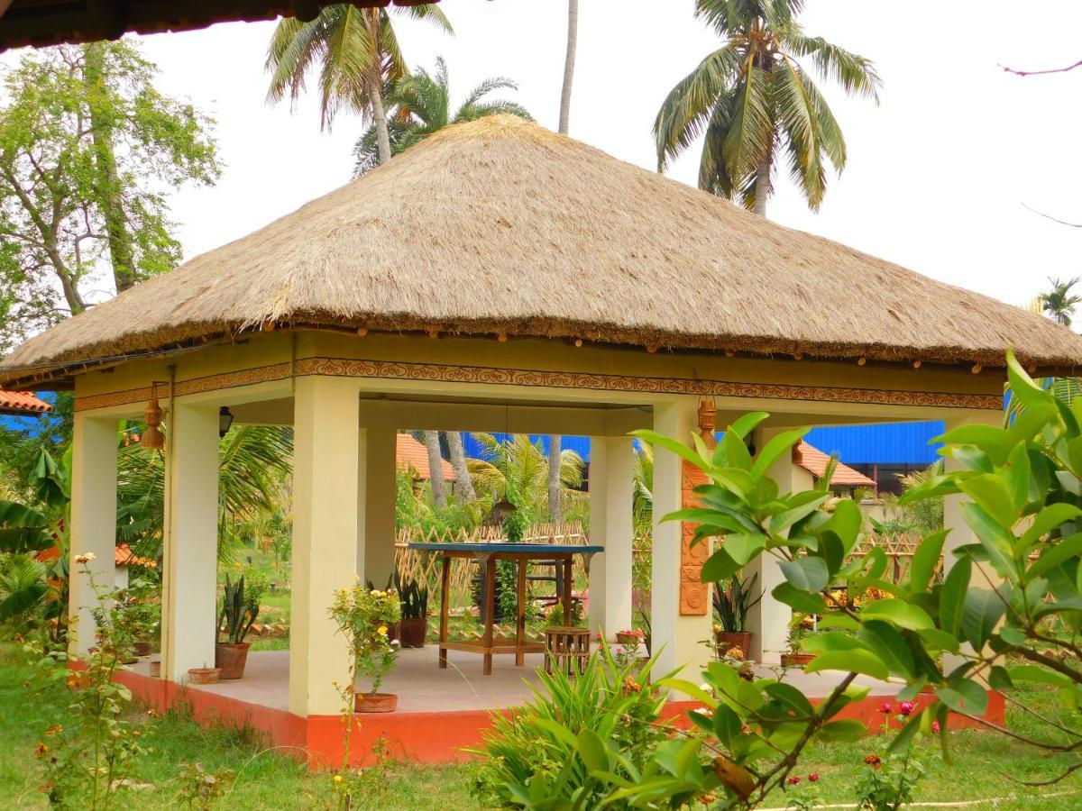 Gram Bangla Retreat Hotel Колката Екстериор снимка