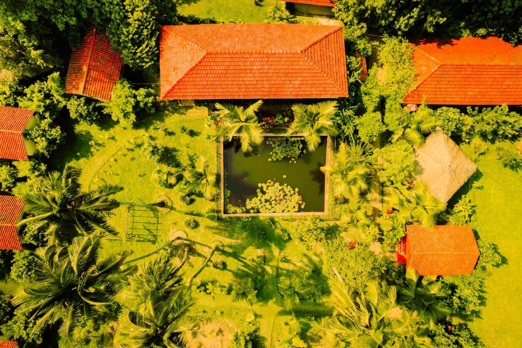 Gram Bangla Retreat Hotel Колката Екстериор снимка