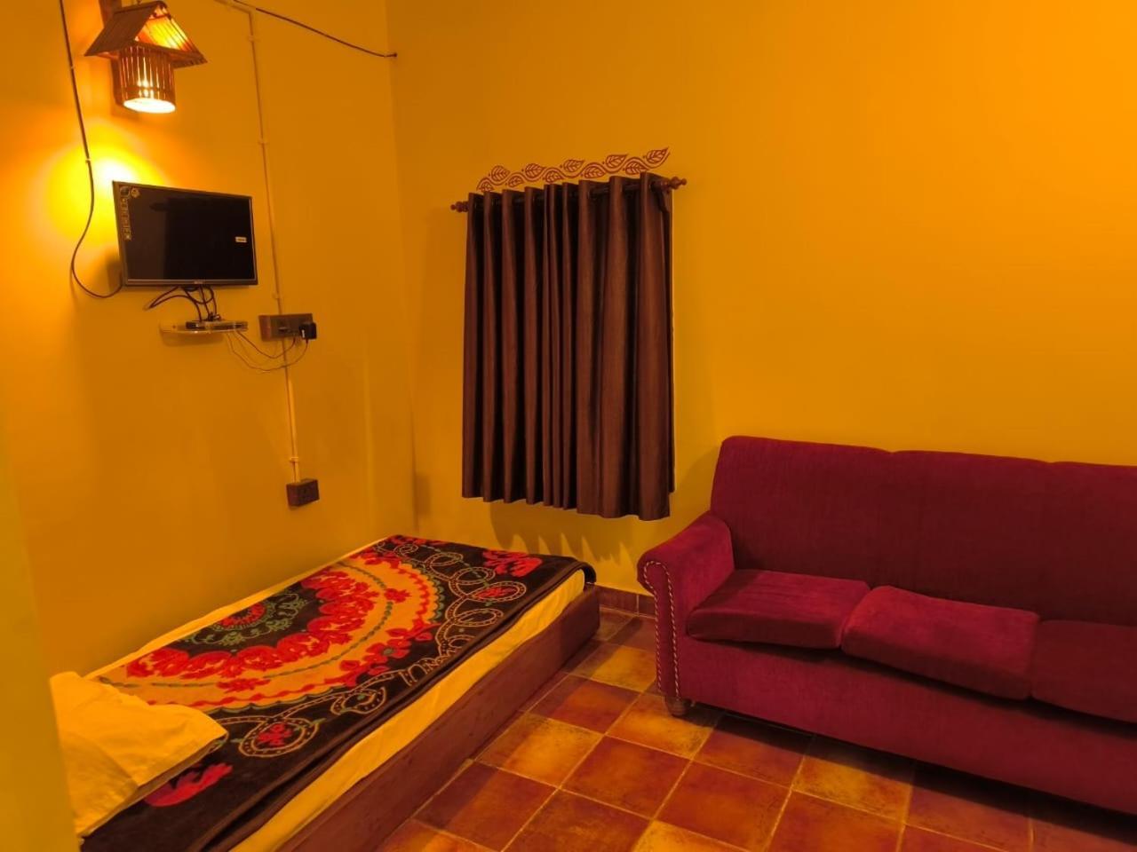 Gram Bangla Retreat Hotel Колката Екстериор снимка