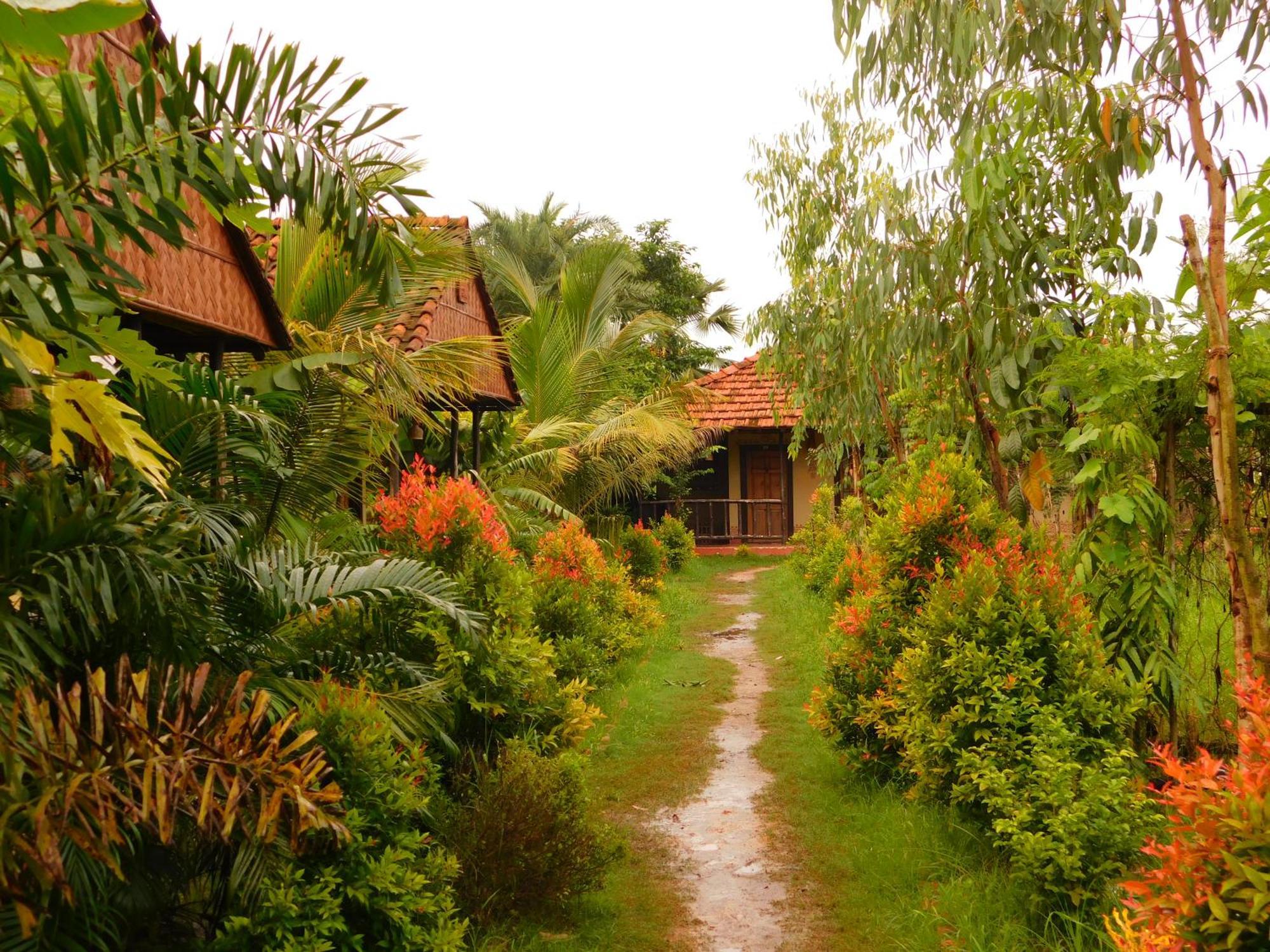 Gram Bangla Retreat Hotel Колката Екстериор снимка